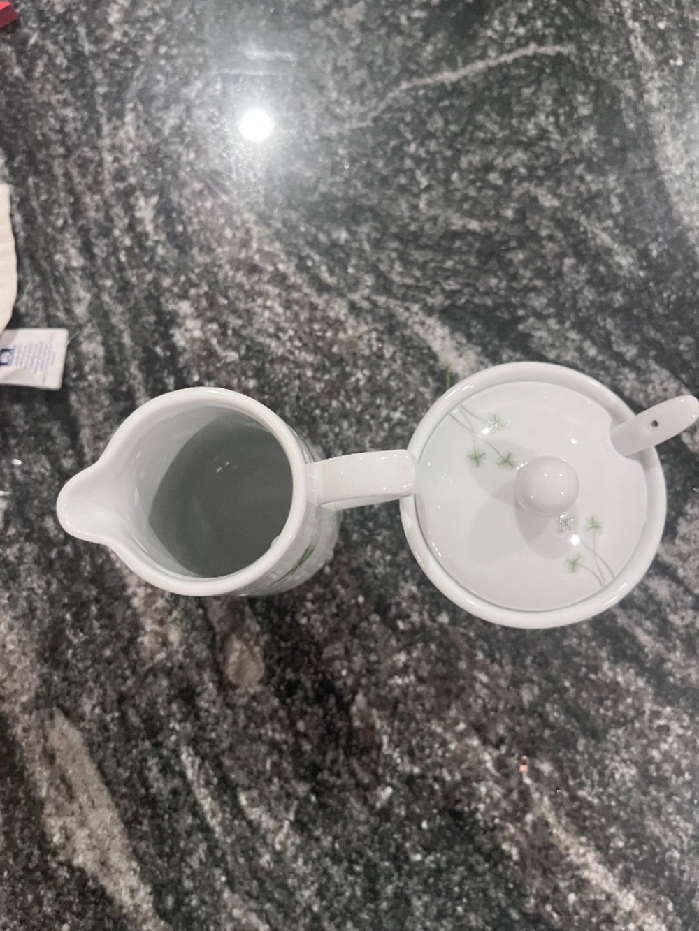 Marcus Notley Ireland Shamrock Porcelain Tea Set - 4pc Creamer Sugar Mugs +1 mug - Picture 10 of 11